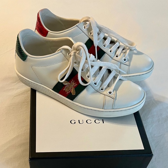 Women’s Gucci Ace sneaker with bee - Picture 1 of 9